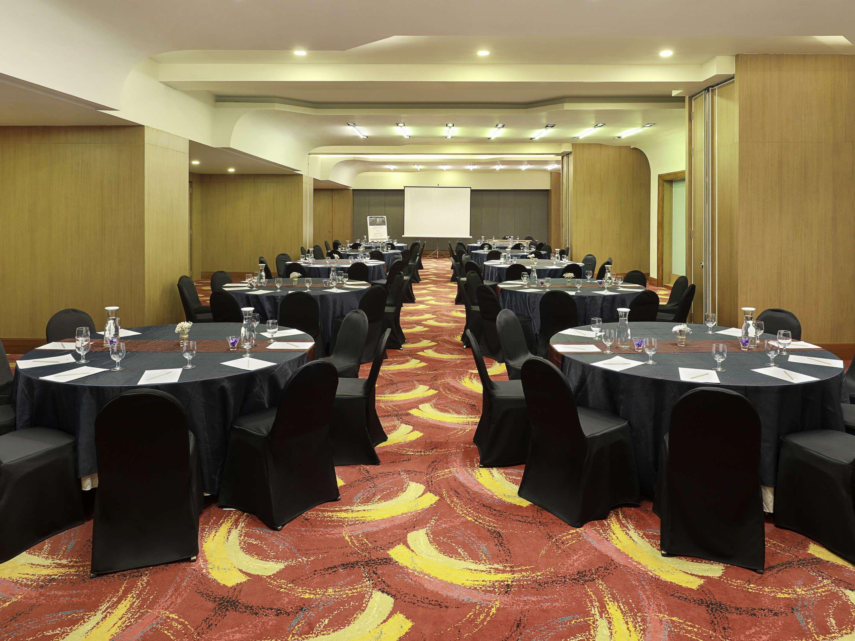 Mercure Bandung Nexa Supratman Esterno foto