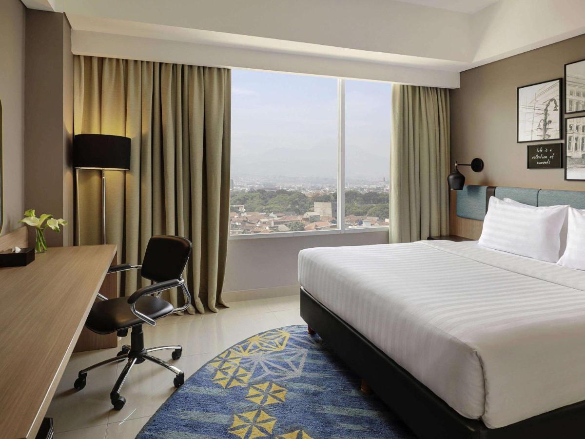 Mercure Bandung Nexa Supratman Esterno foto